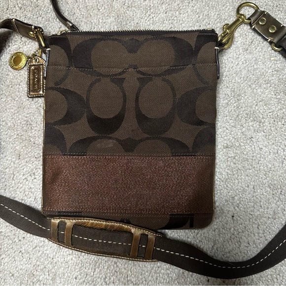 Coach Signature Stripe CrossbodyBag Brown Canvas Glitter Bronze Trim F0749-40758 - Picture 2 of 12